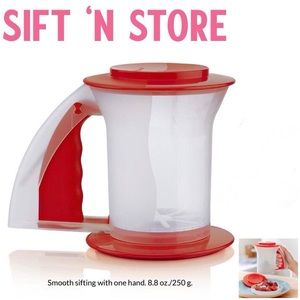 New Tupperware Sift ‘N Store Handheld Sifter